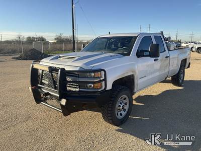 2017 Chevrolet Silverado 3500HD 4x4 Extended-Cab Pickup Truck