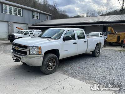 2012 Chevrolet Silverado 3500HD 4x4 Crew-Cab Pickup Truck