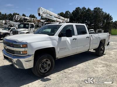 2017 Chevrolet Silverado 3500HD 4x4 Crew-Cab Pickup Truck