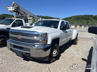 2017 Chevrolet Silverado 3500HD 4x4 Crew-Cab Pickup Truck