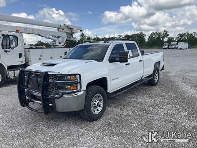 2019 Chevrolet Silverado 3500HD 4x4 Crew-Cab Pickup Truck