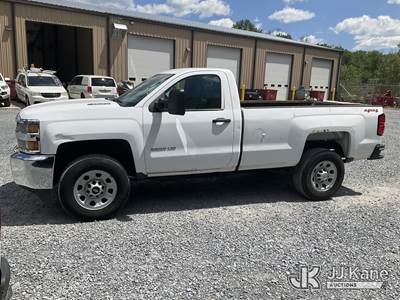2015 Chevrolet Silverado 3500HD 4x4 Pickup Truck