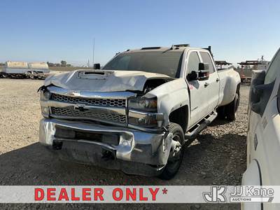 2019 Chevrolet Silverado 3500HD Crew-Cab Pickup Truck
