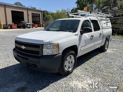 2010 Chevrolet Silverado 1500 Crew-Cab Pickup Truck