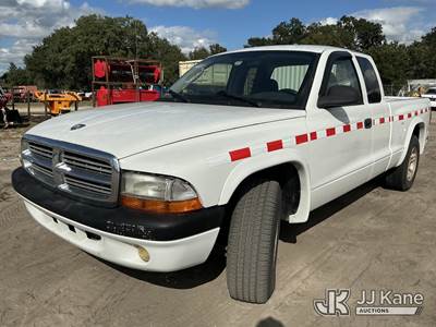 2004 Dodge Dakota Extended-Cab Pickup Truck