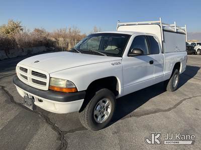 2002 Dodge Dakota 4x4 Extended-Cab Pickup Truck