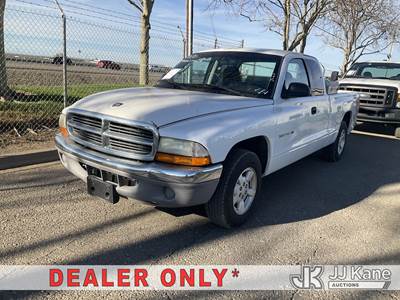 2001 Dodge Dakota Extended-Cab Pickup Truck