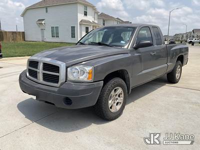 2007 Dodge Dakota Extended-Cab Pickup Truck