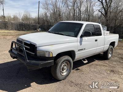 2001 Dodge Ram 1500 Extended-Cab Pickup Truck