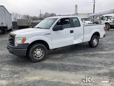 2013 Ford F150 Extended-Cab Pickup Truck