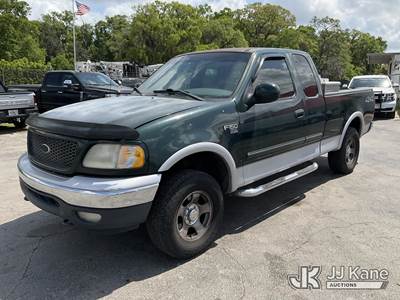 2001 Ford F150 4x4 Extended-Cab Pickup Truck