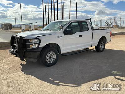 2015 Ford F-150 Extended-Cab Utility Truck