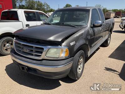 2002 Ford F-150 Extended-Cab Pickup Truck