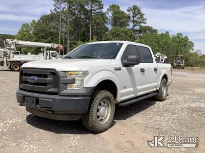 2015 Ford F150 4x4 Crew-Cab Pickup Truck