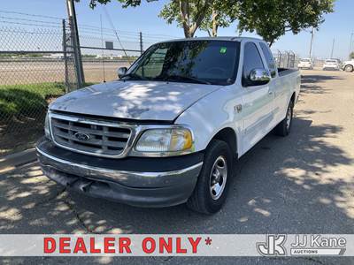2002 Ford F-150 Extended-Cab Pickup Truck