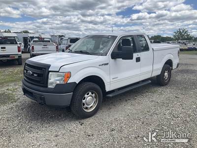 2014 Ford F150 Extended-Cab Pickup Truck