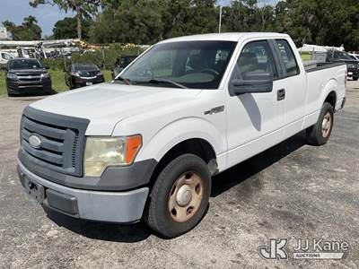 2009 Ford F150 Extended-Cab Pickup Truck