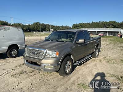 2004 Ford F150 4x4 Extended-Cab Pickup Truck