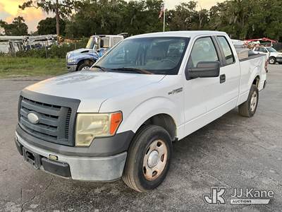 2009 Ford F150 Extended-Cab Pickup Truck