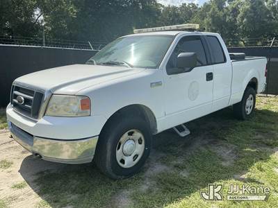 2004 Ford F-150 Extended-Cab Pickup Truck