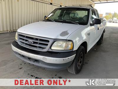 2000 Ford F-150 Extended-Cab Pickup Truck