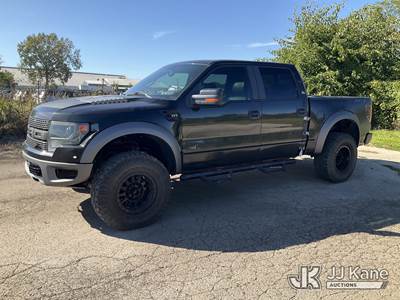 2013 Ford F-150 SVT Raptor SuperCrew Crew-Cab Pickup Truck
