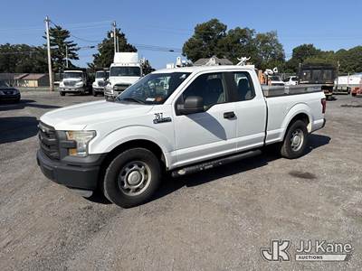 2015 Ford F150 Extended-Cab Pickup Truck