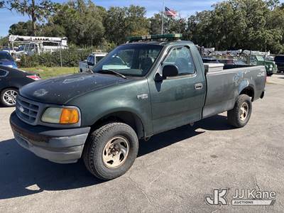 2004 Ford F-150 Heritage 4x4 Pickup Truck