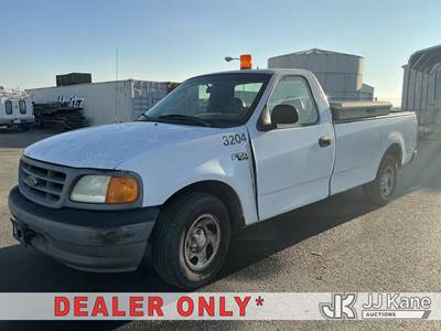2004 Ford F-150 Heritage XL Long Bed 2WD Pickup Truck