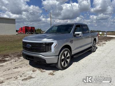 2022 Ford F-150 Lightning Crew-Cab Pickup Truck