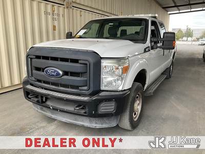 2015 Ford F-250 SD Crew-Cab Pickup Truck