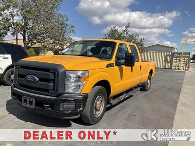 2015 Ford F-250 SD Crew-Cab Pickup Truck