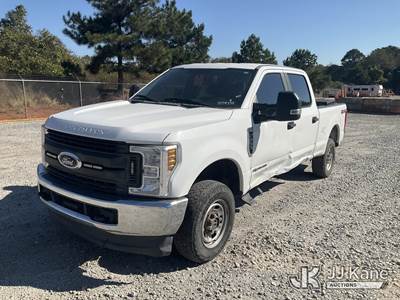 2019 Ford F250 4x4 Crew-Cab Pickup Truck