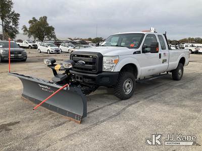 2015 Ford F-250 SD Extended-Cab Pickup Truck