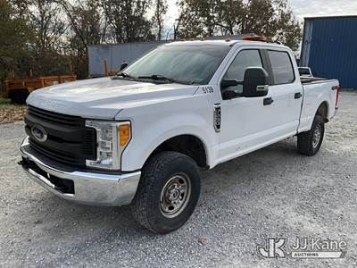 2017 Ford F250 4x4 Crew-Cab Pickup Truck