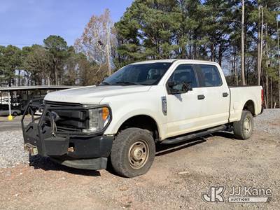 2017 Ford F-250 SD Crew-Cab Pickup Truck