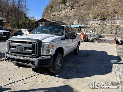 2015 Ford F250 4x4 Extended-Cab Pickup Truck