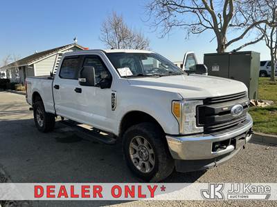2017 Ford F-250 SD Crew-Cab Pickup Truck