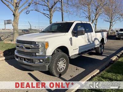 2017 Ford F-250 SD Crew-Cab Pickup Truck