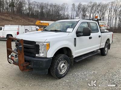2017 Ford F250 Crew-Cab Pickup Truck