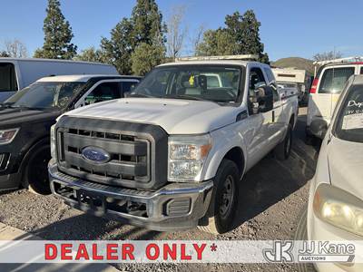 2015 Ford F-250 SD Extended-Cab Pickup Truck