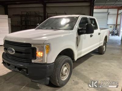 2017 Ford F250 4x4 Crew-Cab Pickup Truck