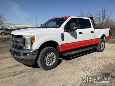 2017 Ford F-250 SD Crew-Cab Pickup Truck