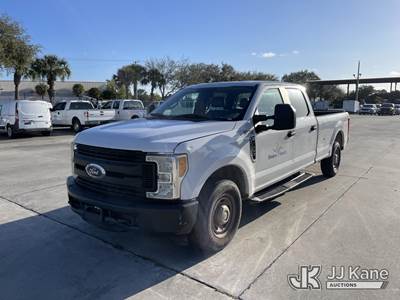 2017 Ford F-250 SD Crew-Cab Pickup Truck