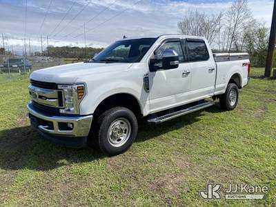 2019 Ford F250 4x4 Crew-Cab Pickup Truck