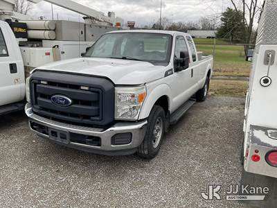 2015 Ford F-250 SD Extended-Cab Pickup Truck