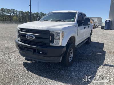 2019 Ford F-250 SD Crew-Cab Pickup Truck