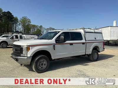 2017 Ford F250 SD 4X4 Crew-Cab Pickup Truck