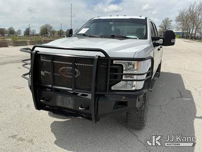 2020 Ford F250 4x4 Crew-Cab Pickup Truck