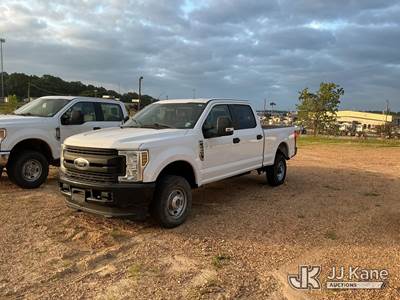 2019 Ford F250 4x4 Crew-Cab Pickup Truck